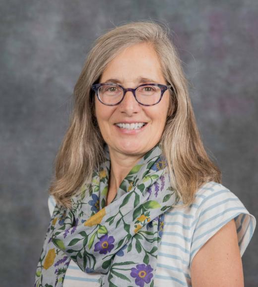 Jennifer S Mullin